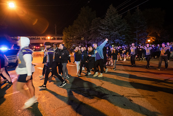 ParadeOfPurple1021ALW_6437