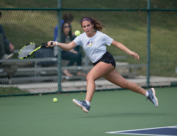 AUvWalshTennis0917ALW_1883