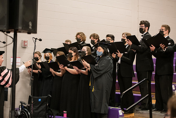 116WiGradCeremony1221ALW_6402