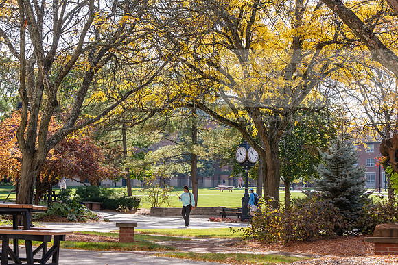 FallCampusLife1024AWB_5375