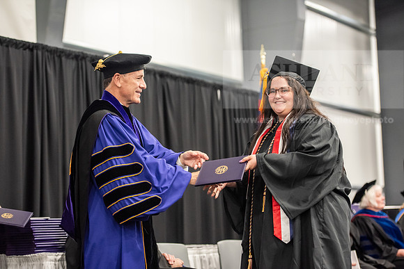 199SpGradBachelorNursing0524TR_ALW_8218