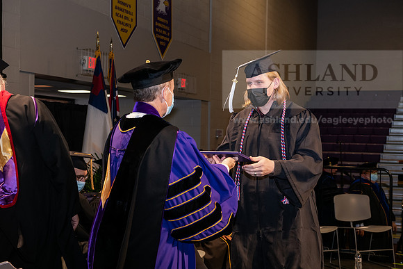 083BachelorArtsWiGrad1221ALW_6892