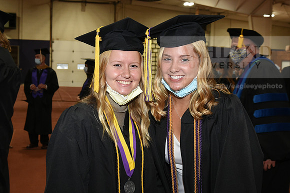 046WiGradPreCeremony1221MP7_0064