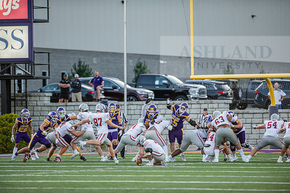 AUvIUPFootball0924AWB_3720
