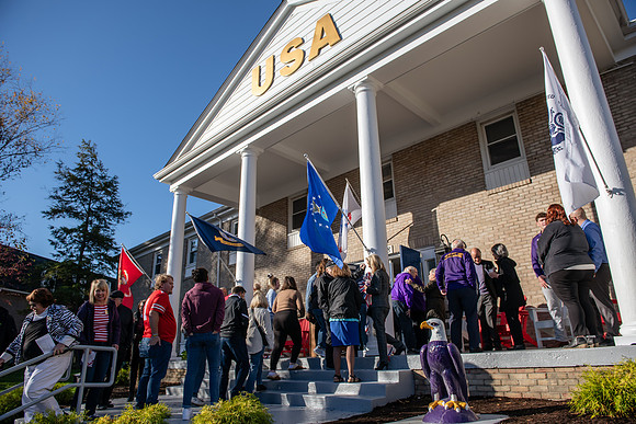 HomecomingUSAHouseRibbonCeremony1023AWB_6291