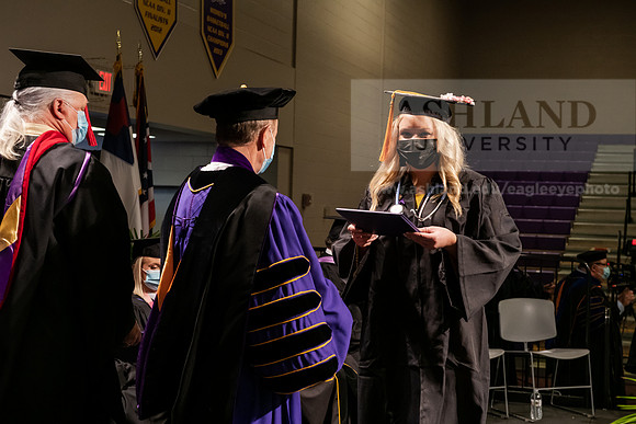 005BachelorNursingWiGrad1221ALW_7079
