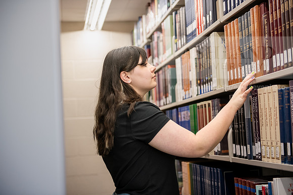 SeminaryLibrary0524AWB_0924