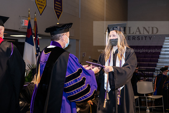 008BachelorBusinessWiGrad1221ALW_6965