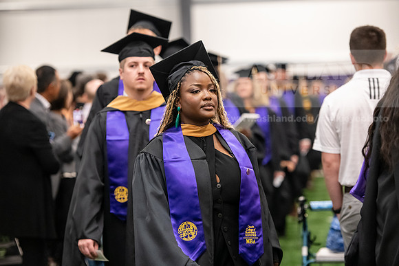 084SpGradProcessional0524AWB_8523