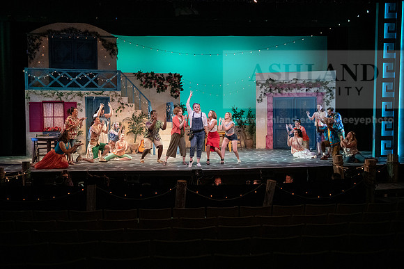 TheatreMammaMia0220ALW_1815