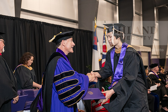 105SpGradMasterBusiness0524AWB_9280