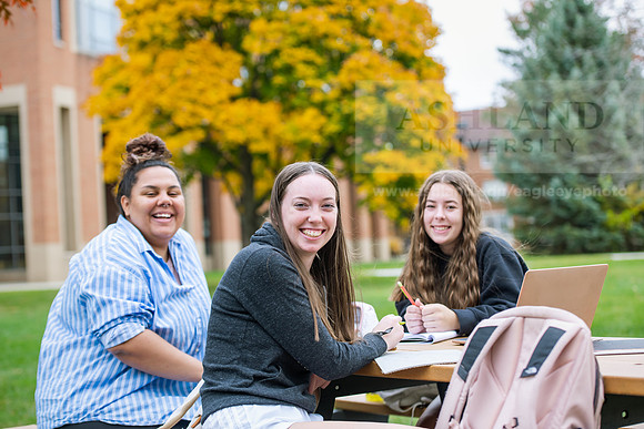 FallCampusLife1022ALW_1352