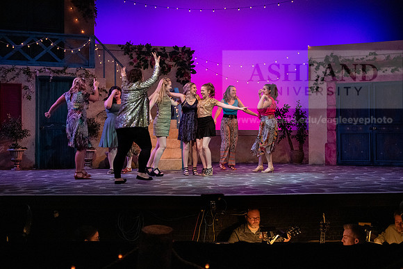 TheatreMammaMia0220ALW_2388
