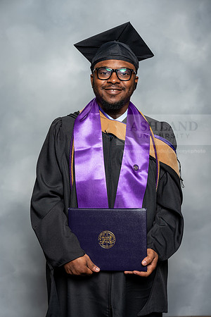080SpGradMasterBusinessAdmin0525AU-Graduation-2025-Andrew-0434