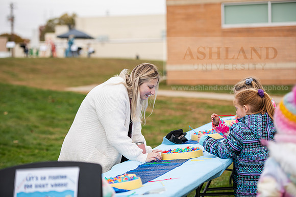 AUGIVSLiteracyNight1022ALW_8433