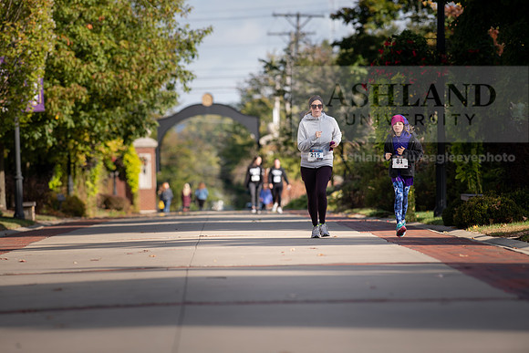Homecoming5kFunRunWalk1019ALW_4572