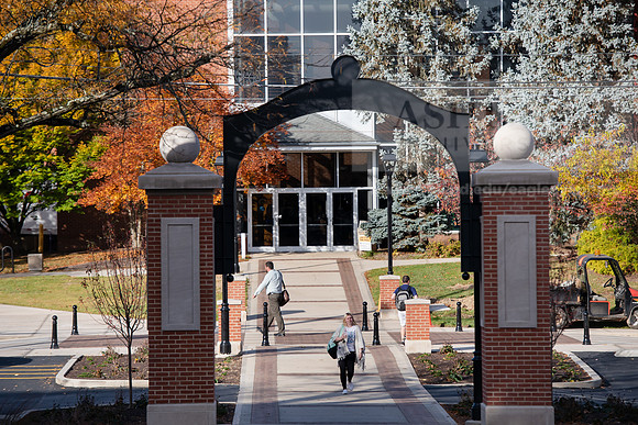 FallCampusLife1022ALW_0868