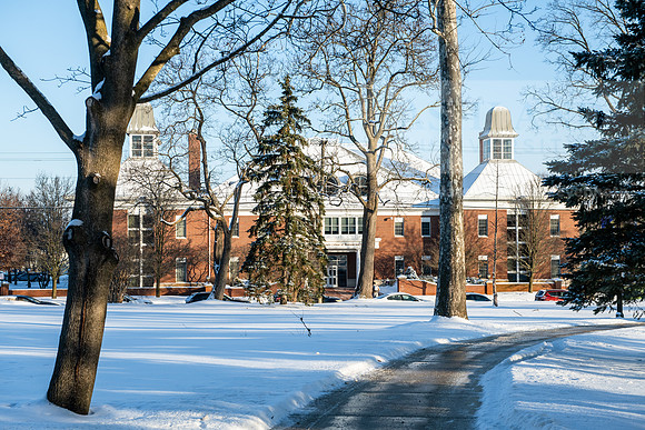 WinterCollegeBusinessEconomics0125AWB_7996