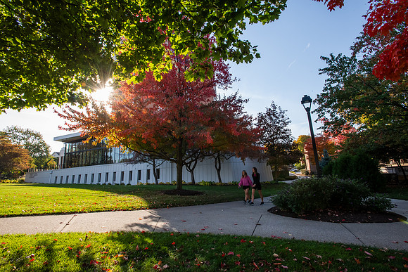 FallCampusLife1024AWB_5158