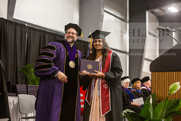 019SpGradBachelorSciBusAdmin0525JH6Q8B9354