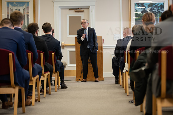 AsbrookGovMikeDeWine0120ALW_9167