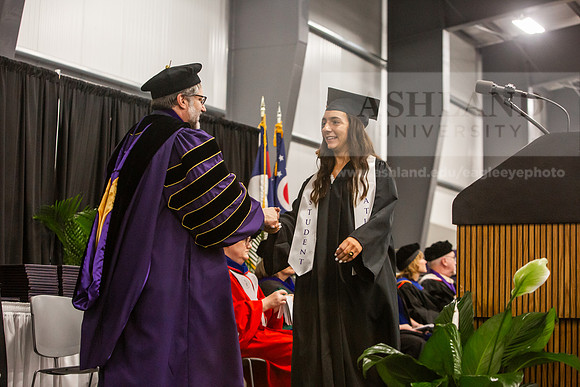 180SpGradBachelorSciBusAdmin0525JH6Q8B9444