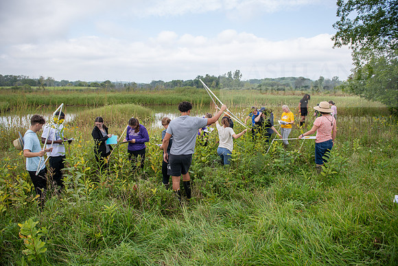 Biology_Saunders_BlackFork_Milkweed0923AWB_3564