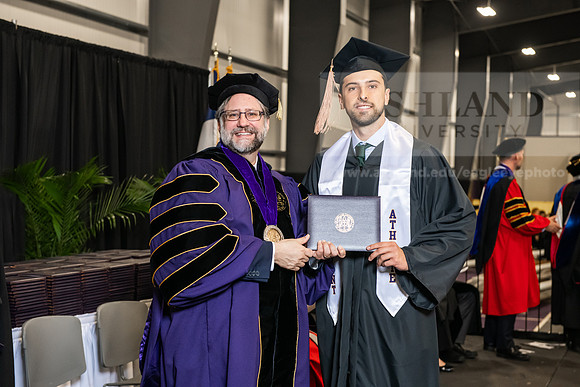 122SPGradBachelorArts0525AWB_3476