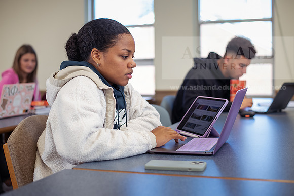 AfricanAmericanLit1022ALW_6253