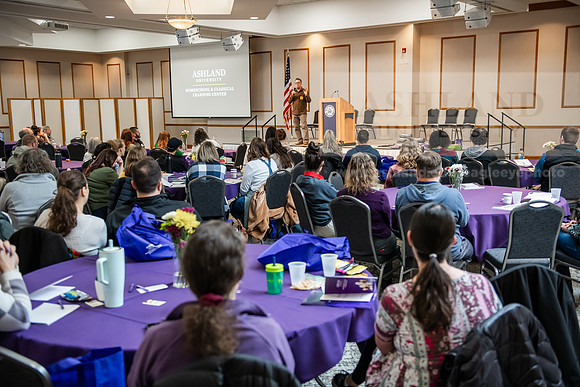 HomeschoolClassicLearningConference0325AWB_8222