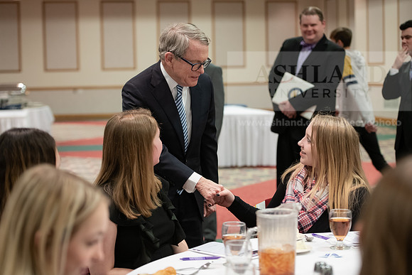 AsbrookGovMikeDeWine0120ALW_8680