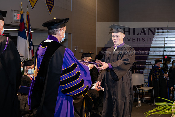 050BachelorBusinessWiGrad1221ALW_6994