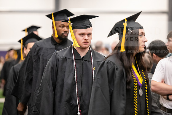 202SpGradProcessional0524AWB_8621