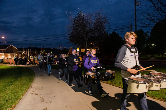 ParadeOfPurple1021ALW_6064
