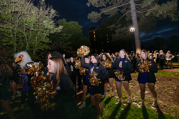ParadeOfPurple1021ALW_6189