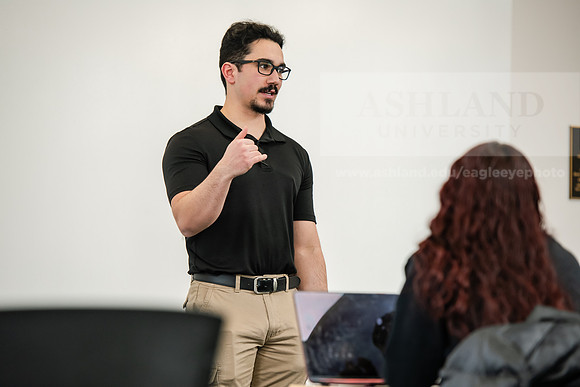 AdmissionsLatinoHispanicMarketing0125AWB_9615