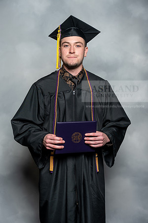 034SpGradBachelorSciBusAdmin0525AU-Graduation-2025-Andrew-1015