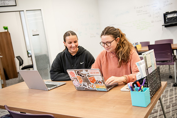WCCStudentStudy1024AWB_8189