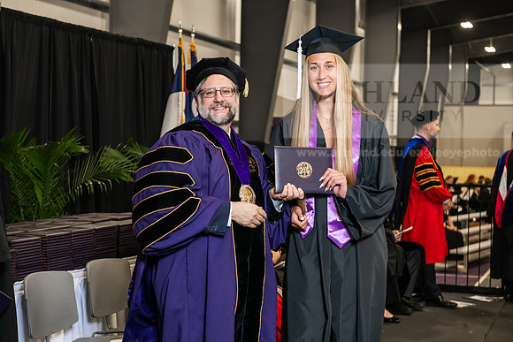 164SPGradBachelorArts0525AWB_3507
