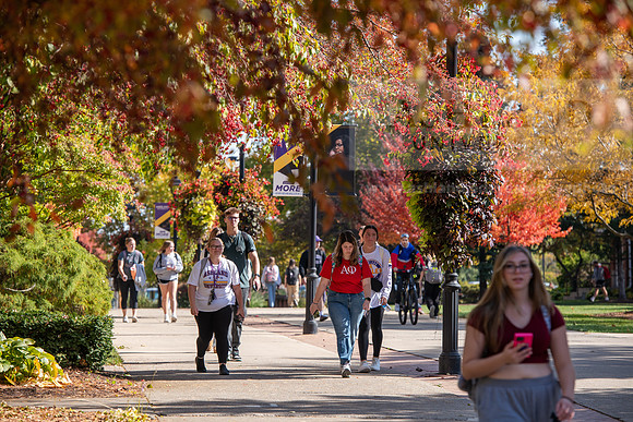 FallCampusLife1024AWB_5764