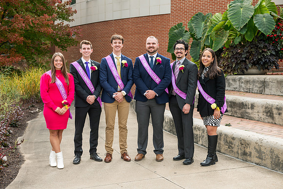 HomecomingCourt1023AWB_7002