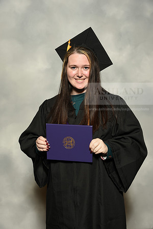 072BachelorNursingWiGrad1221MP7_0074