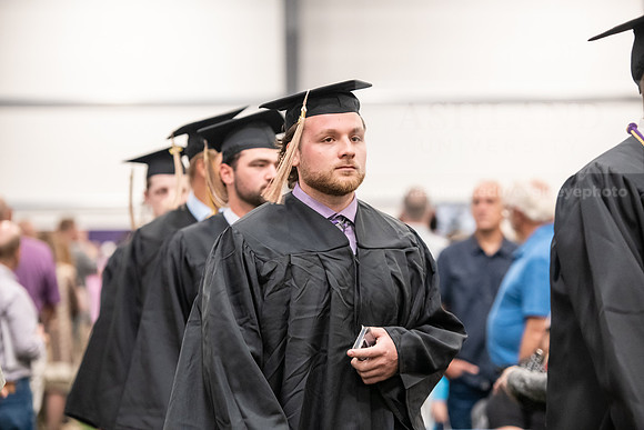 255SpGradProcessional0524AWB_8663
