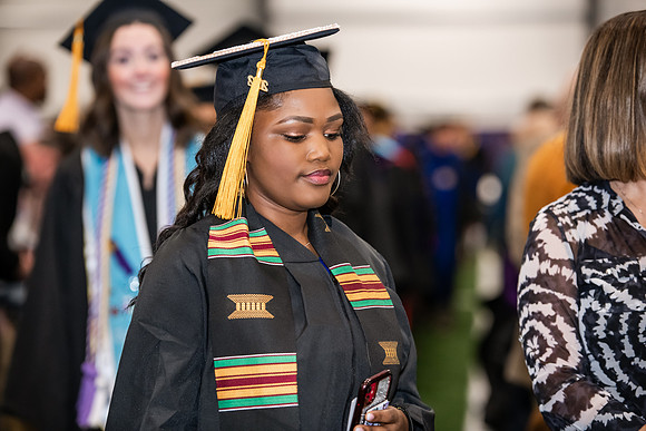165WIGradProcessional1222ALW_0212