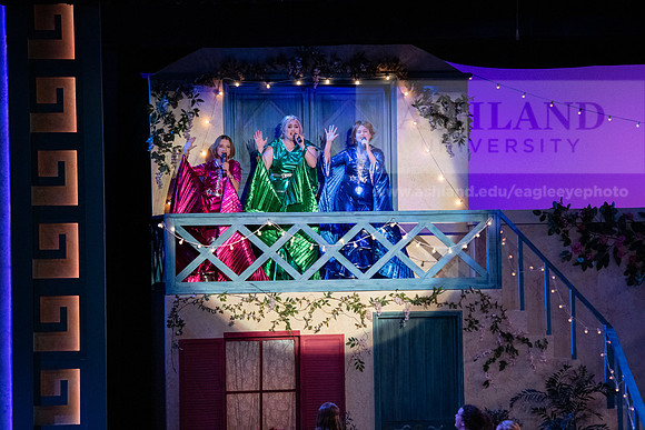 TheatreMammaMia0220ALW_2231