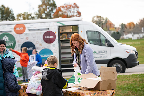 AUGIVSLiteracyNight1022ALW_8403