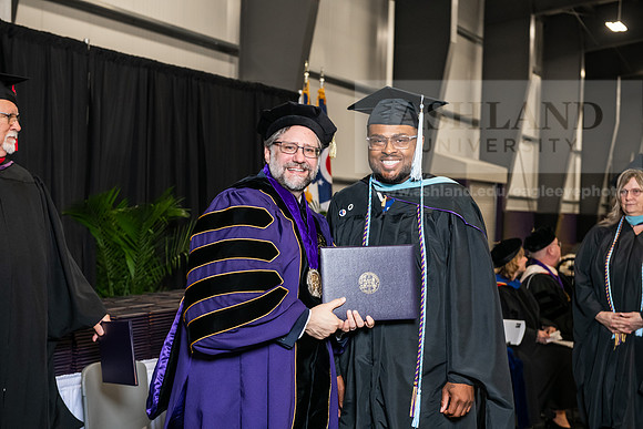 023SpGradMasterEducation0525AWB_2989