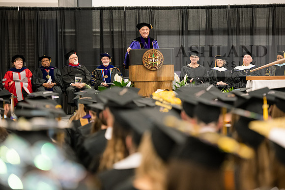 177SPGradCeremony0522ALW_0956