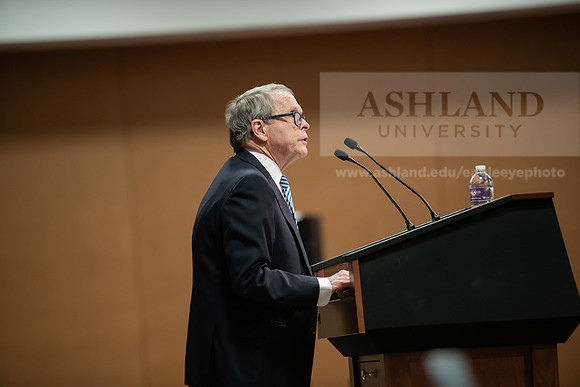 AsbrookGovMikeDeWine0120ALW_8922
