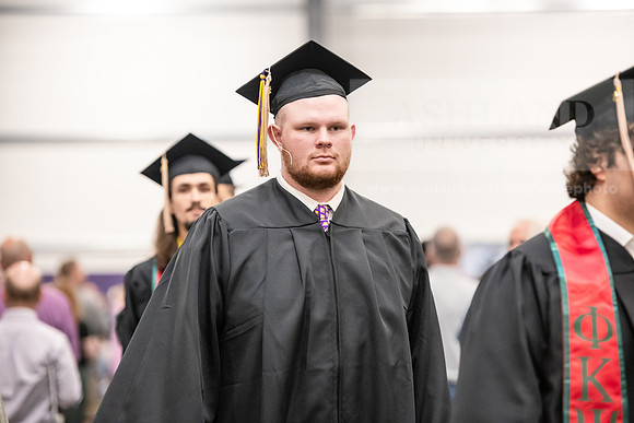 251SpGradProcessional0524AWB_8660